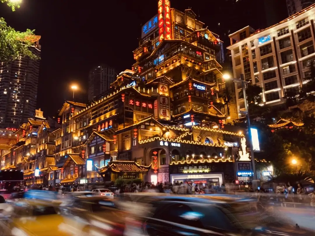 会议网关与录播服务器在企业远程协作中的部署方案对比